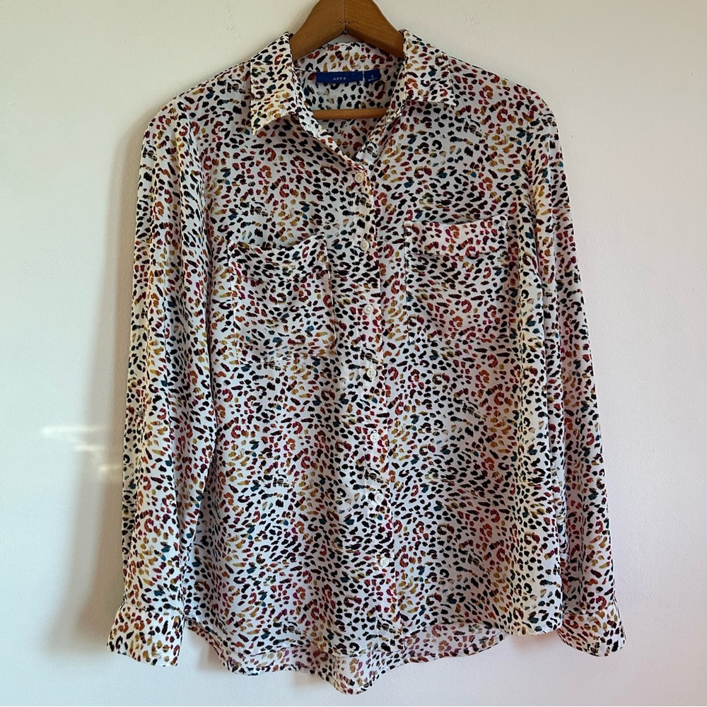 Apt. 9 Women's Blouse Size Small White Animal Print Long Sleeve Button Up
